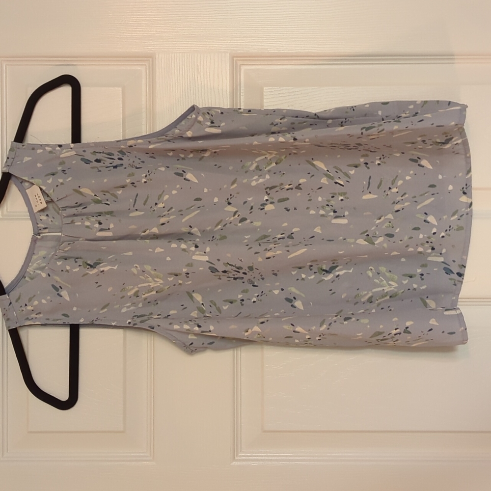 Sleeveless Blue Patterned Blouse